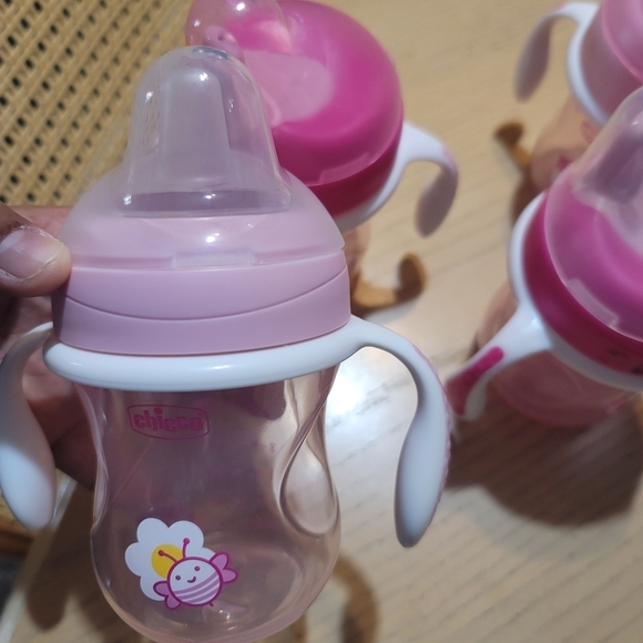 Chicco Pink and Blue Sippy Cups Set Of 5 - Picture 2 of 8